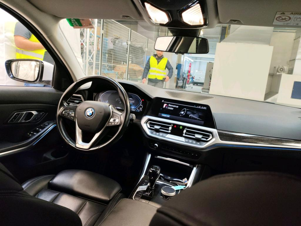 BMW 3 SERIES TOURING 2.0 320E TOURING Comfort Business Plus Mirror Model Sport photo