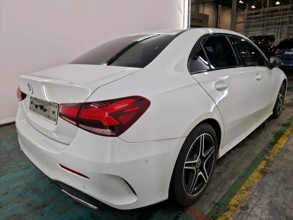 MERCEDES-BENZ CLASSE A SEDAN DIESEL (V177) A 180 d Business Solution AMG Line Night photo