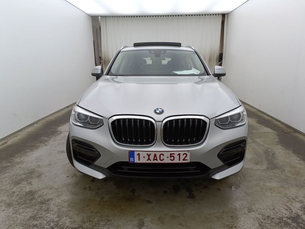 BMW X4 xDrive20i 5d photo