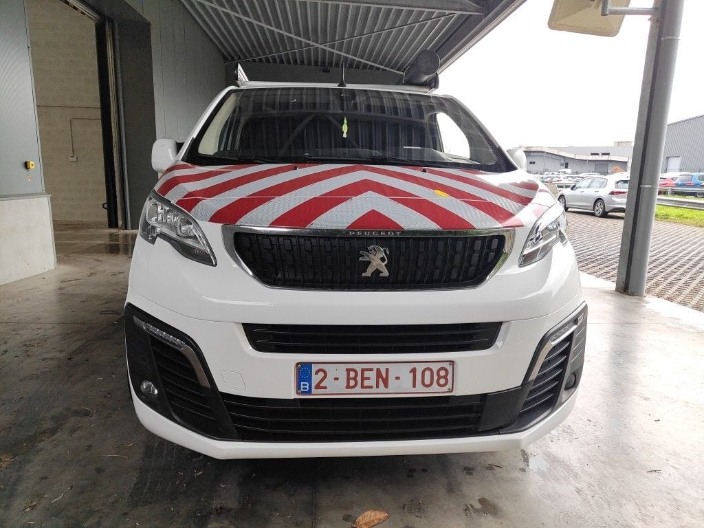 Peugeot Expert Standard Asphalt L2 2.0 BlueHDi 120 EAT8 4d photo