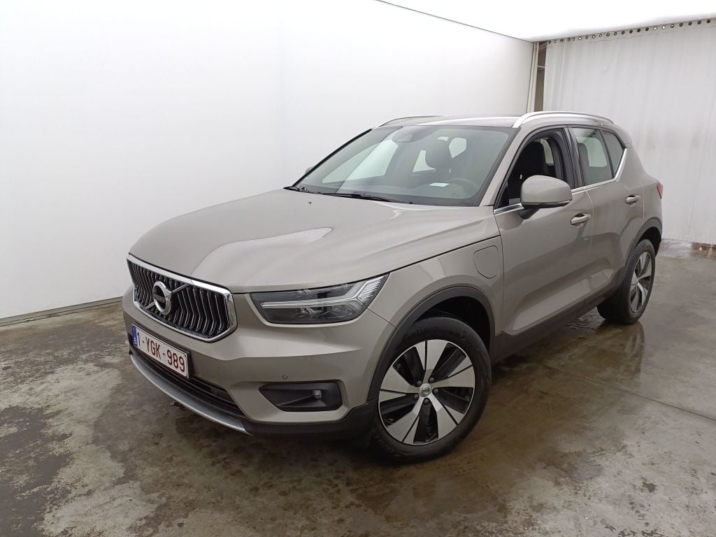 Volvo XC40 T5 Twin Engine Momentum Pro 5d