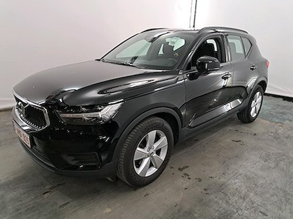 VOLVO XC40 1.5 T2 MOMENTUM CORE Winter