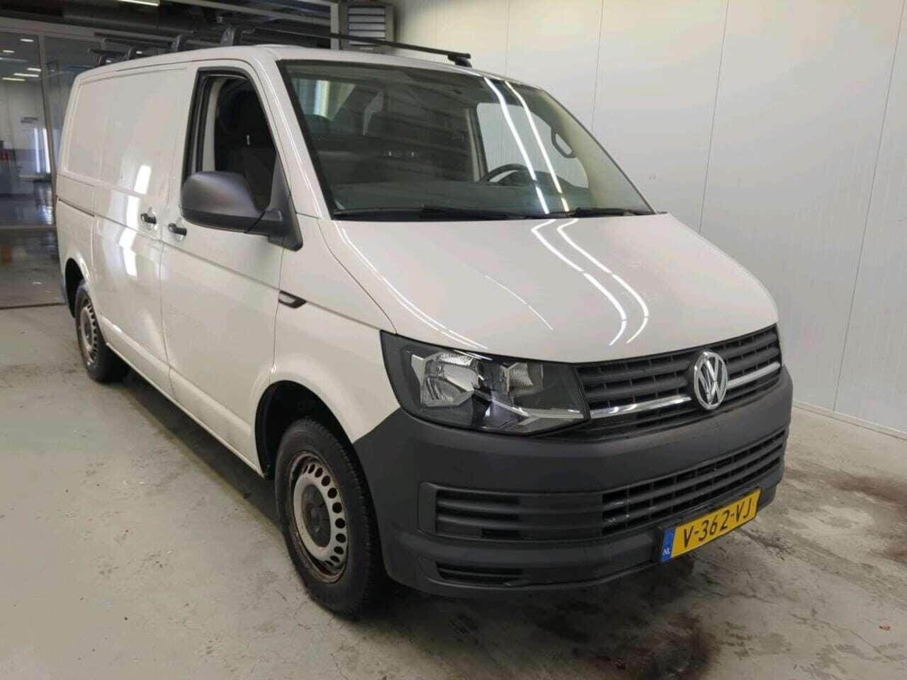 VOLKSWAGEN Transporter 2.0 TDI photo