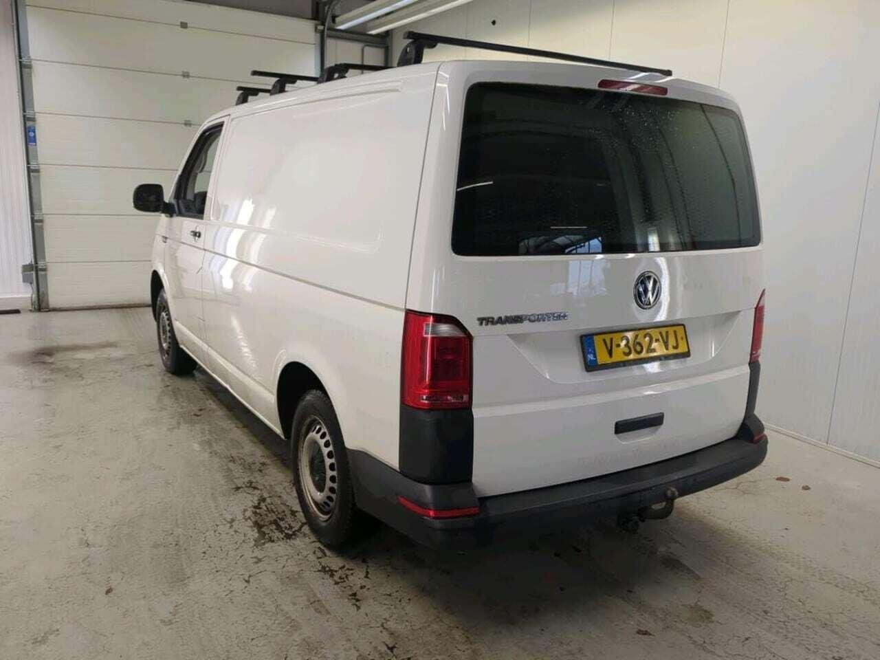 VOLKSWAGEN Transporter 2.0 TDI photo