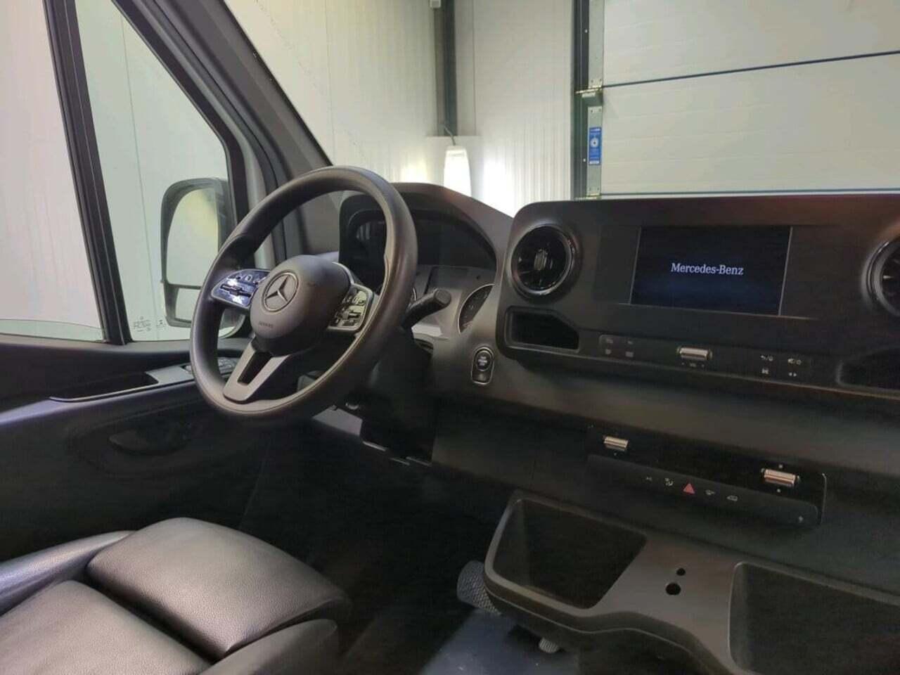 MERCEDES-BENZ Sprinter 316 2.2 CDI photo