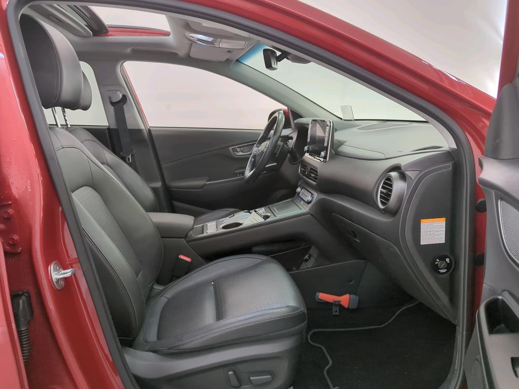 HYUNDAI Kona '17 Hyundai KONA Premium Electric 64 kWh 5d photo