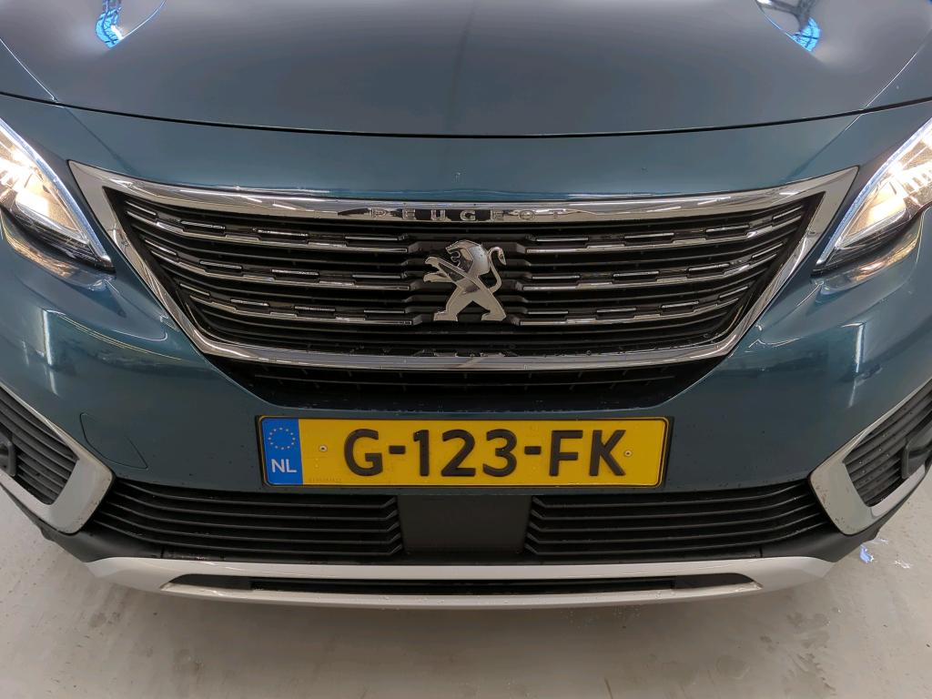 PEUGEOT 5008 17 - 20 Peugeot 5008 Allure PureTech 130 5d 7p photo