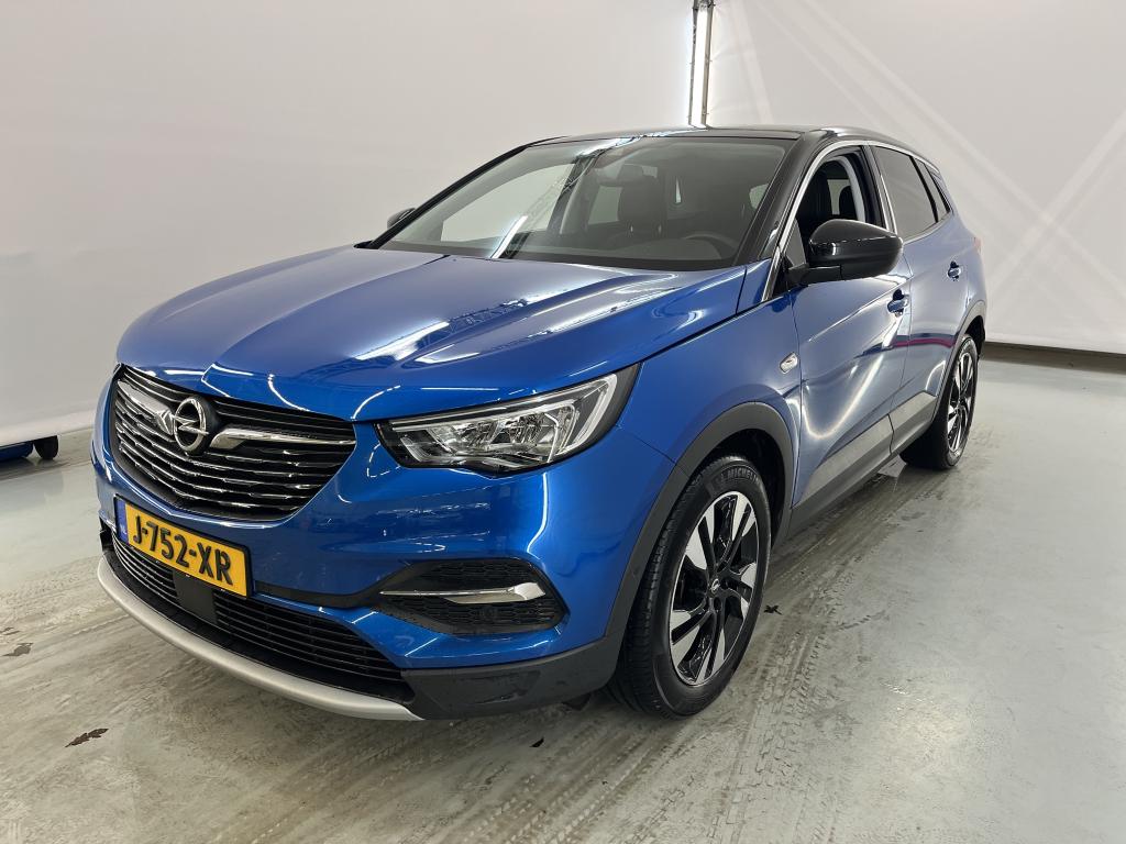 OPEL Grandland X Opel Grandland X 1.6 Turbo S&S 133kW Bus. Executive Auto 5d