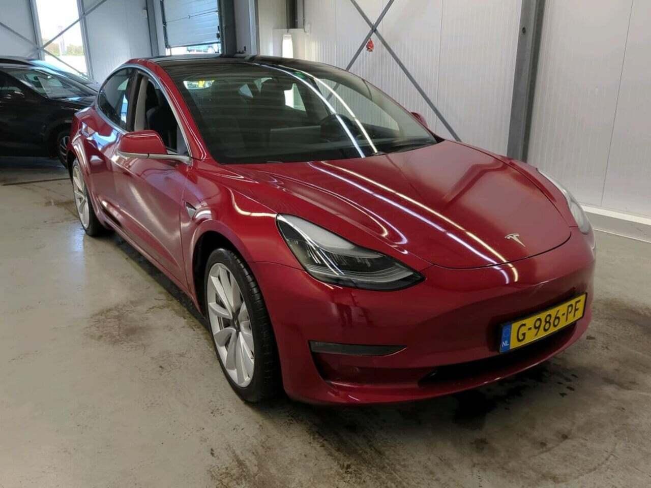 Tesla Model 3 Long R photo