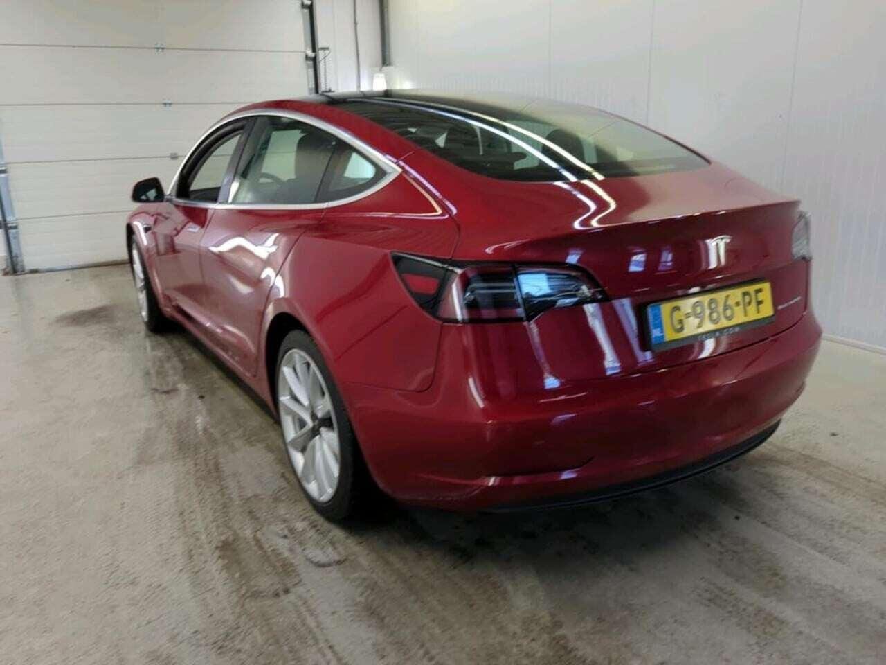 Tesla Model 3 Long R photo