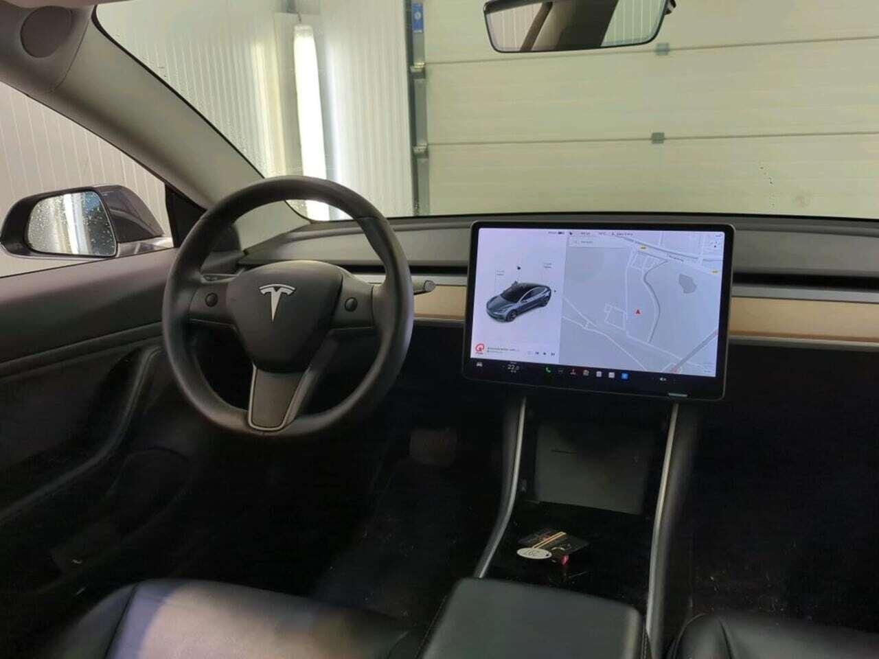 Tesla Model 3 Long R photo