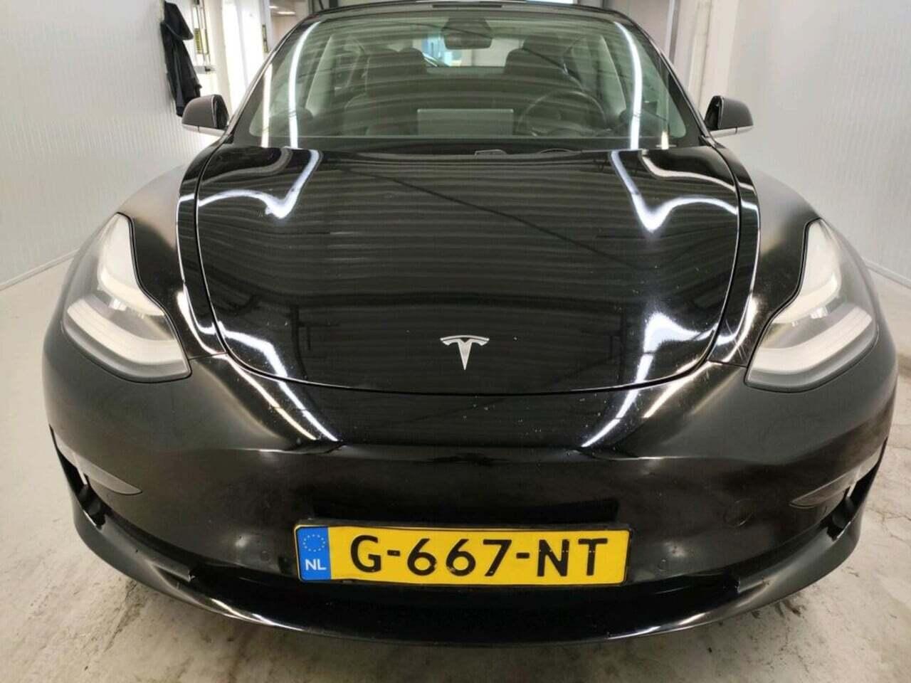 Tesla Model 3 Long R photo