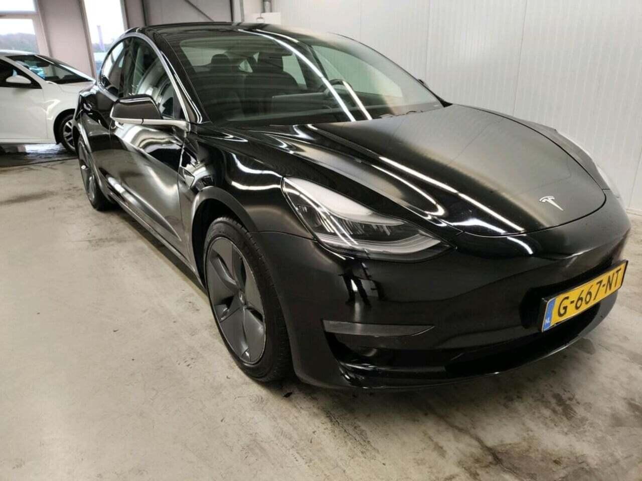 Tesla Model 3 Long R photo