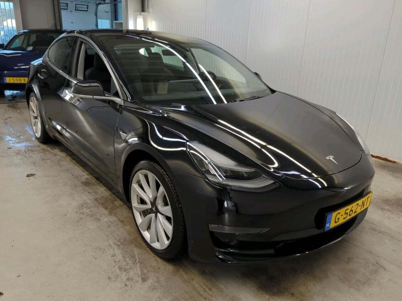 Tesla Model 3 Long R photo