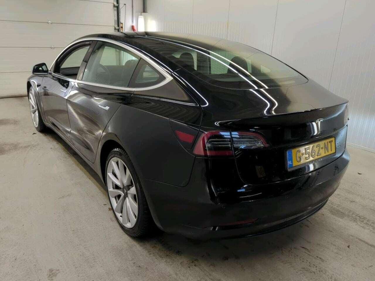 Tesla Model 3 Long R photo