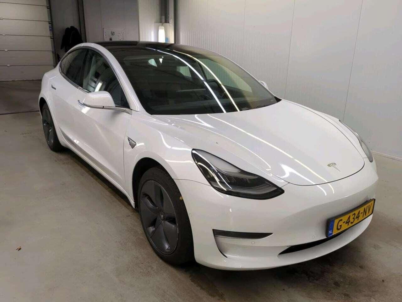 Tesla Model 3 Long R photo