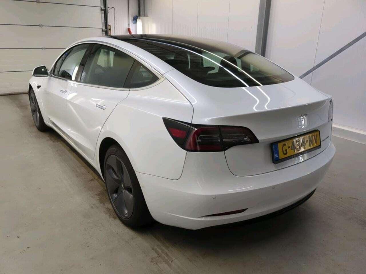 Tesla Model 3 Long R photo