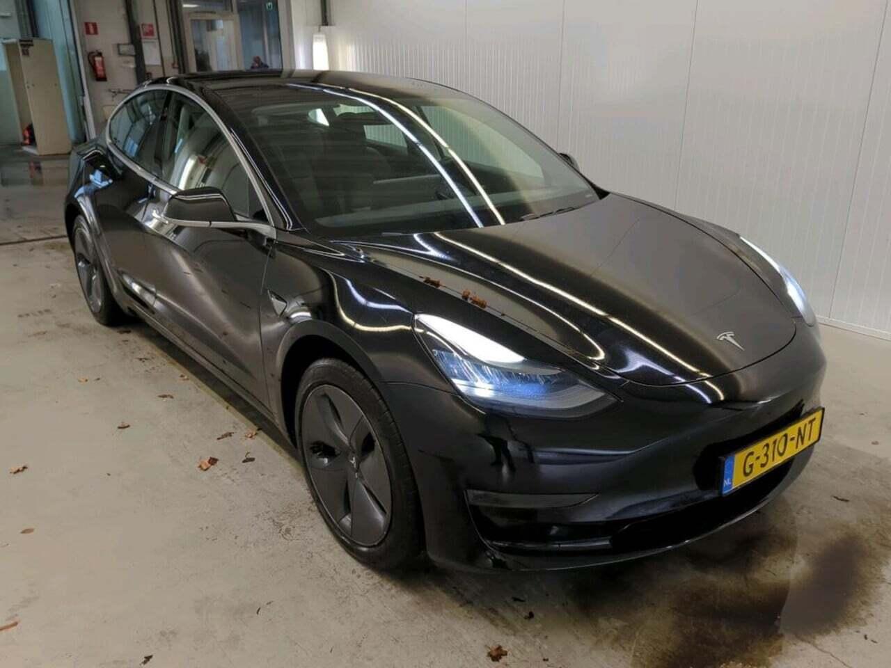 Tesla Model 3 Long R photo