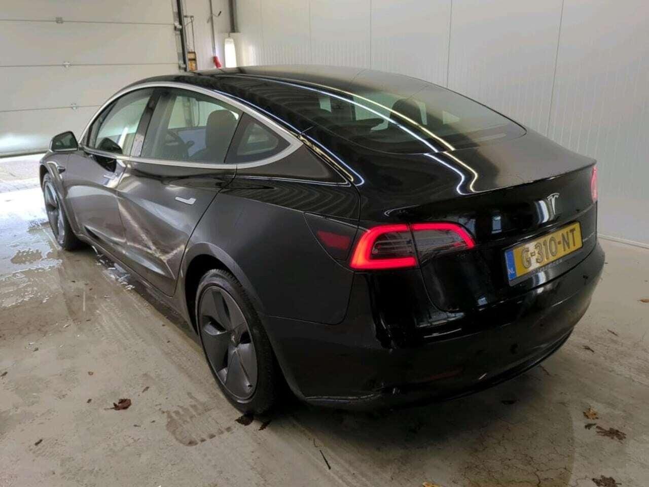 Tesla Model 3 Long R photo