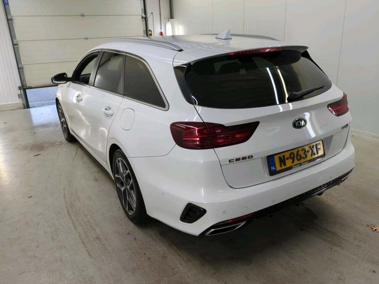 KIA ceed sportswagon 1.5 T photo