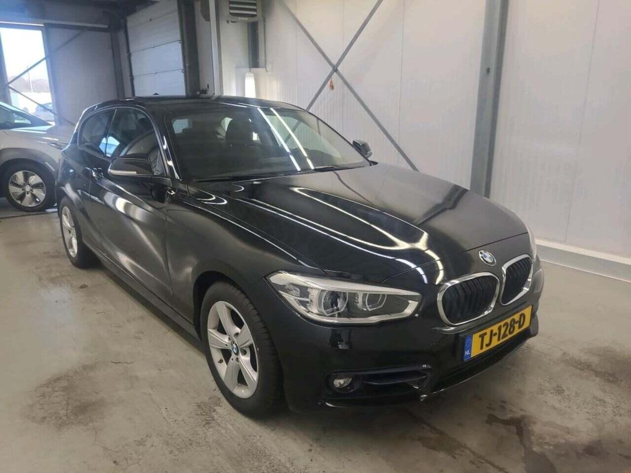 BMW 1-serie 118 photo