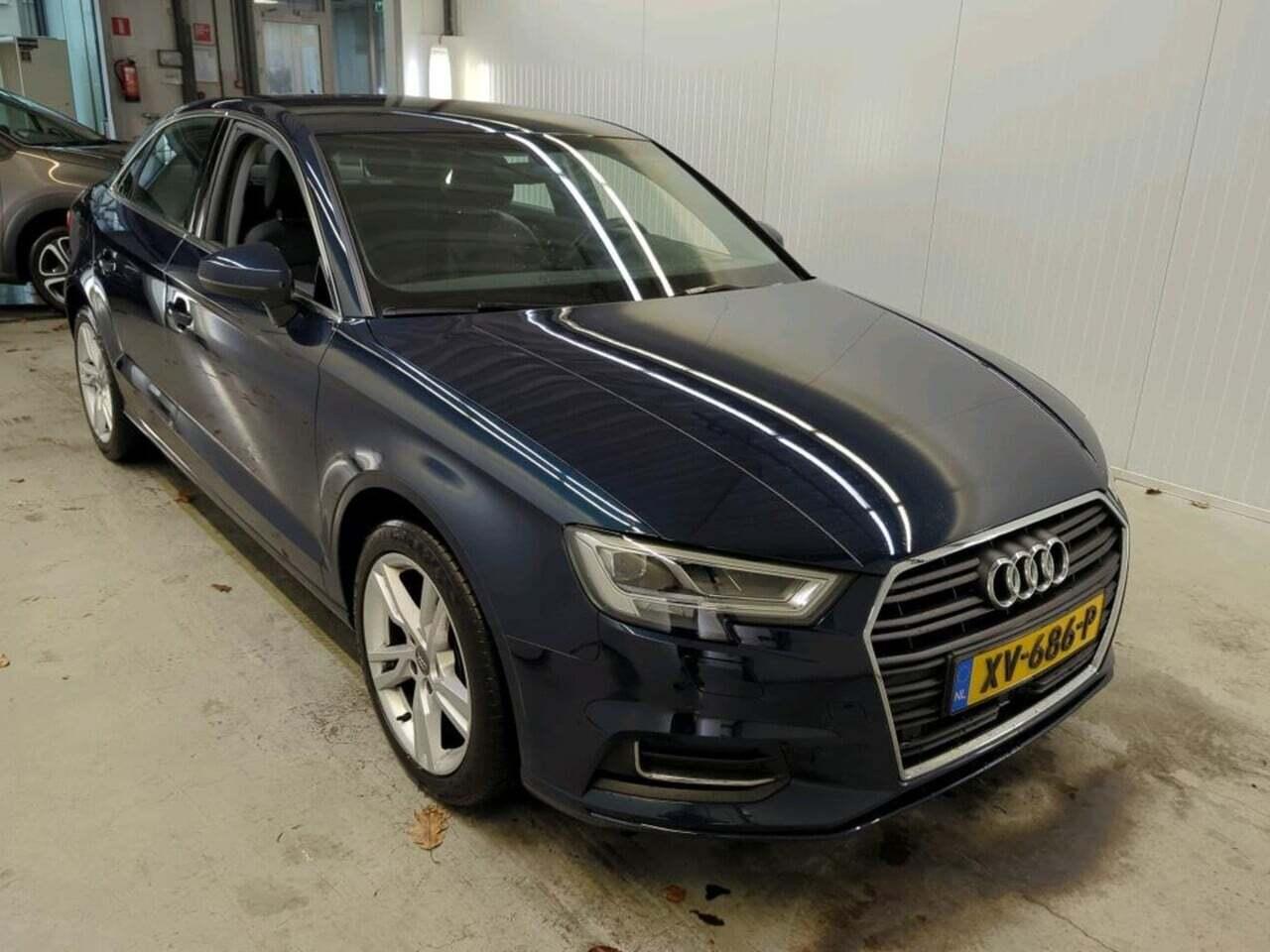 AUDI A3 Limousine 30 TDI photo