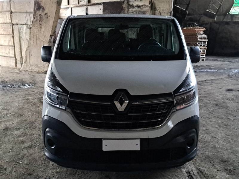 Renault 4 RENAULT TRAFIC / 2019 / 4P / COMBI ZEN L1 T27 ENERGY DCI 145 photo