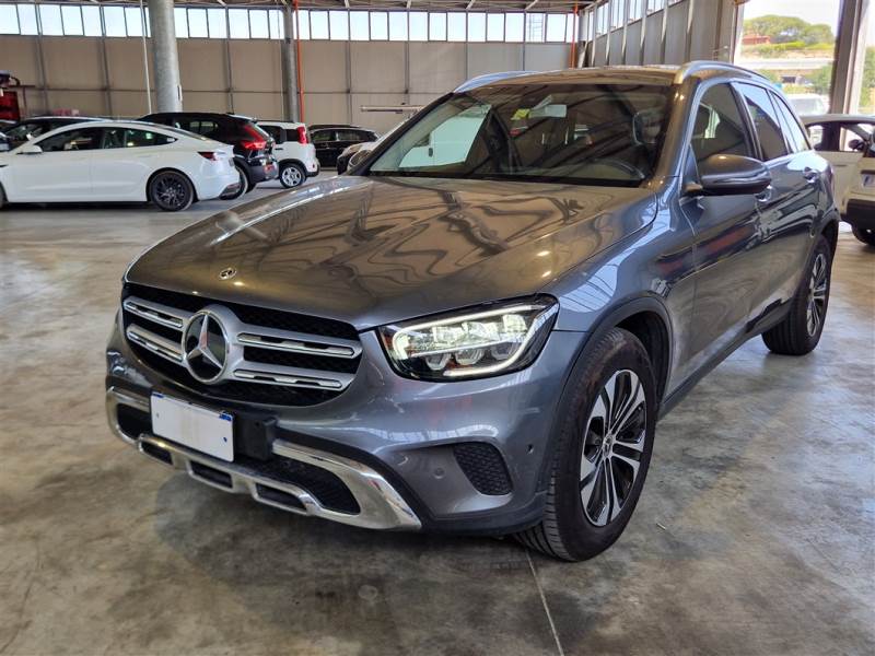 Mercedes 44 MERCEDES-BENZ GLC / 2019 / 5P / SUV 220 D 4MATIC BUSINESS EXTRA AUT.