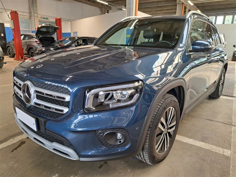 Mercedes 30 MERCEDES-BENZ GLB / 2019 / 5P / SUV GLB 200 D AUTOMATIC BUSINESS EXTRA