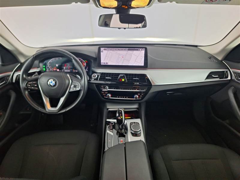 BMW 4 BMW SERIE 5 / 2020 / 5P / STATION WAGON 520D XDRIVE BUSINESS AUTO MH48V TOURING photo