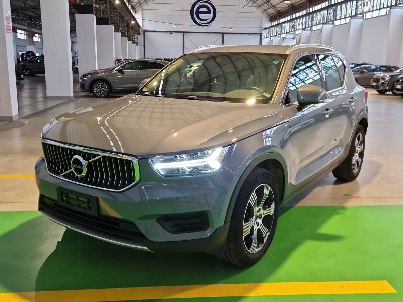 Volvo 52 VOLVO XC40 / 2017 / 5P / SUV T3 GEARTRONIC INSCRIPTION