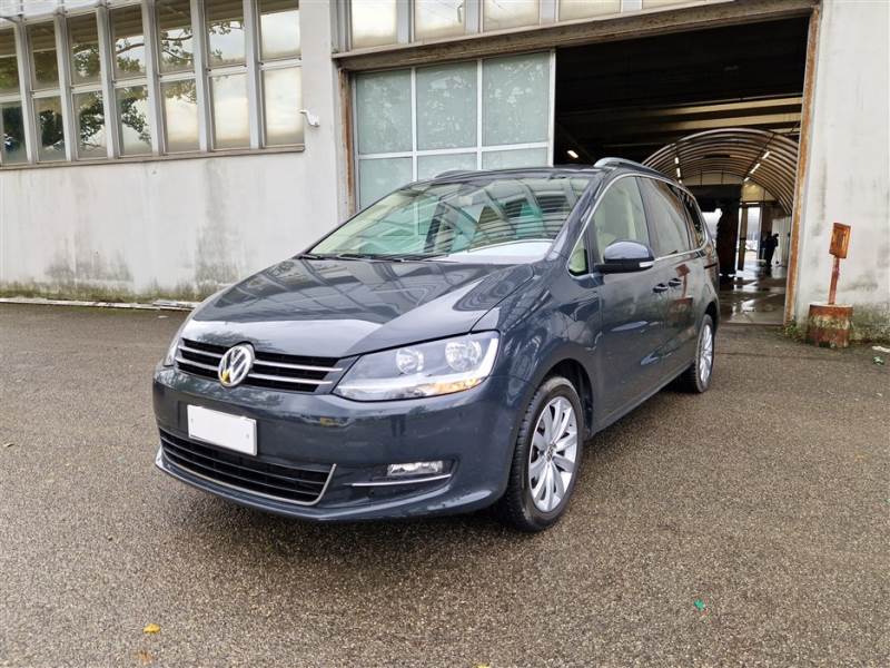 Volkswagen 15 VOLKSWAGEN SHARAN / 2010 / 5P / MONOVOLUME 2.0 TDI SCR 130KW EXECUTIVE BMT DSG