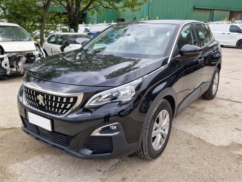 Peugeot 130BSPRO1 PEUGEOT 3008 / 2016 / 5P / SUV BLUEHDI 130 SeS BUSINESS