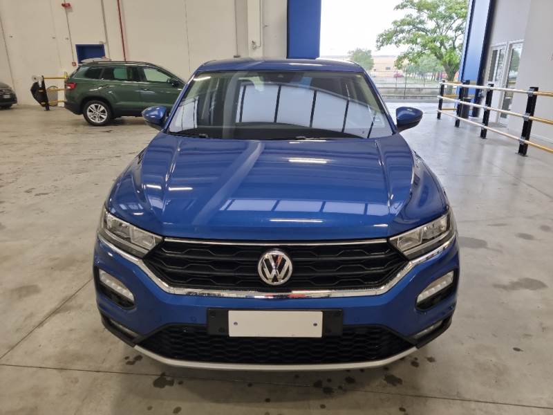 Volkswagen 24 VOLKSWAGEN T-ROC / 2017 / 5P / SUV 1.6 TDI SCR BUSINESS BMT photo