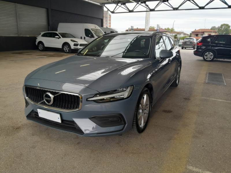 Volvo 91 VOLVO V60 / 2019 / 5P / STATION WAGON B4 D AUTOM. MOMENTUM BUSINESS