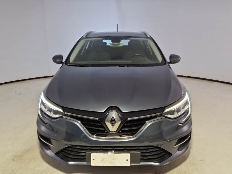 Renault 2 RENAULT MÉGANE SPORTER / 2015 / 5P / STATION WAGON 1.5 DCI 85KW BLUE BUSINESS photo