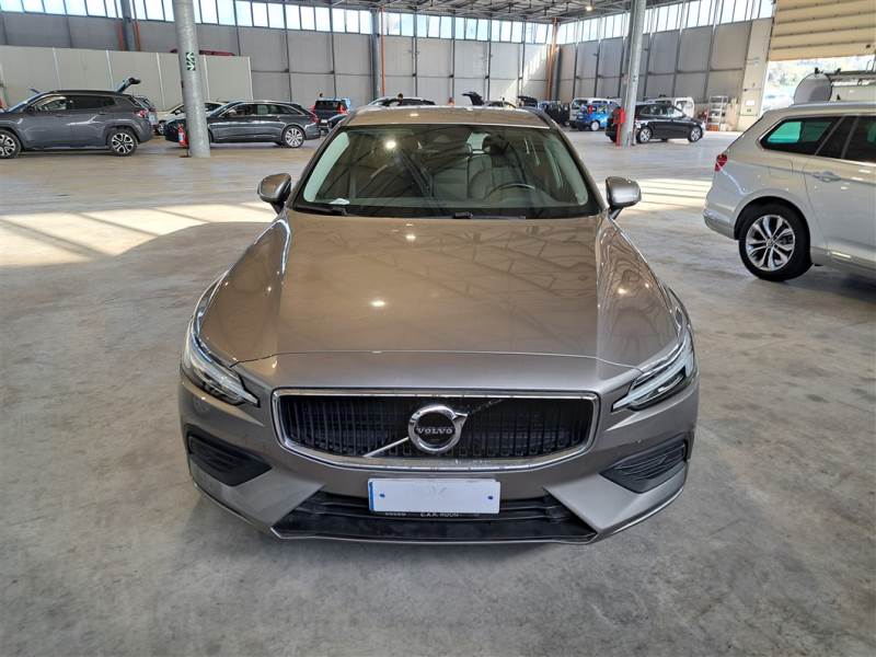 Volvo 5 VOLVO V60 / 2018 / 5P / STATION WAGON D3 GEARTRONIC BUSINESS photo