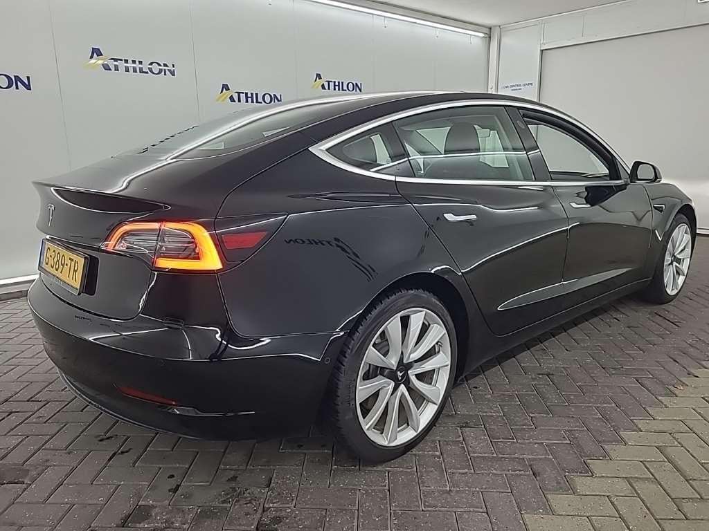 Tesla Model 3 Standard Range Plus RWD 4D 225kW photo