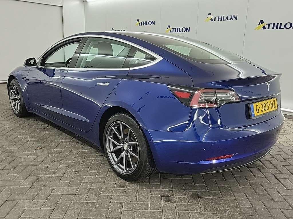 Tesla Model 3 Long Range Dual Motor AWD 4D 335kW photo