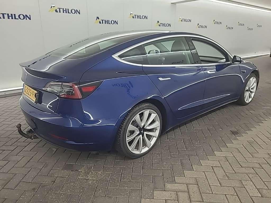 Tesla Model 3 Long Range Dual Motor AWD 4D 350kW photo