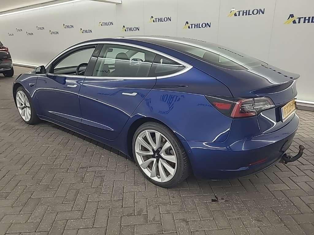 Tesla Model 3 Long Range Dual Motor AWD 4D 350kW photo