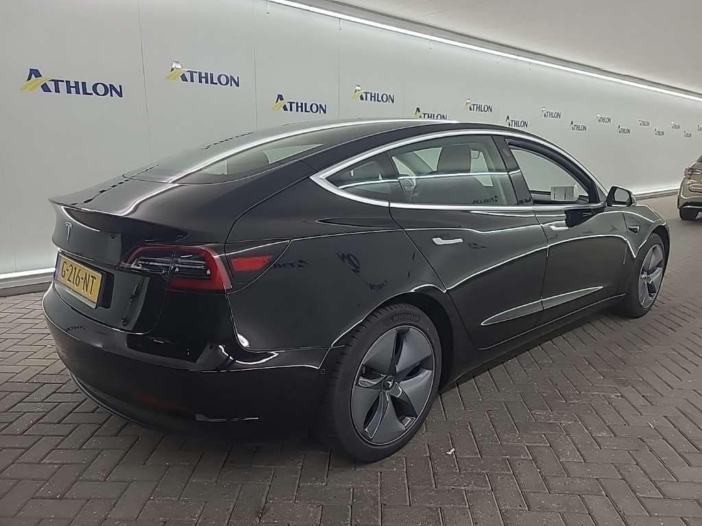 Tesla Model 3 Standard Range Plus RWD 4D 211kW photo