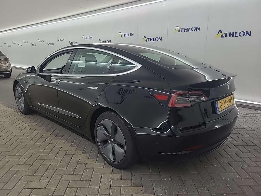 Tesla Model 3 Standard Range Plus RWD 4D 211kW photo