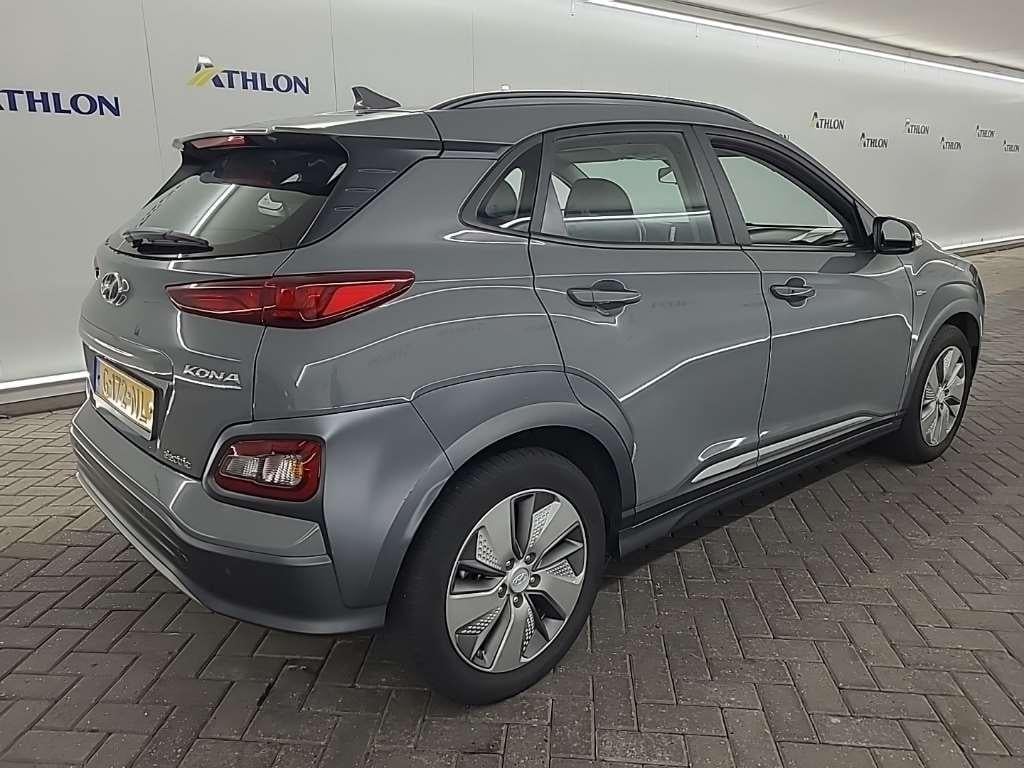 HYUNDAI Kona Comfort Electric 64 kWh 5D photo