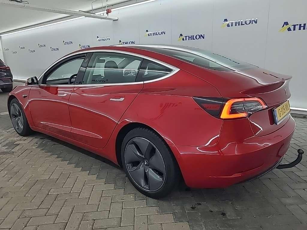 Tesla Model 3 Long Range Dual Motor AWD 4D 335kW photo