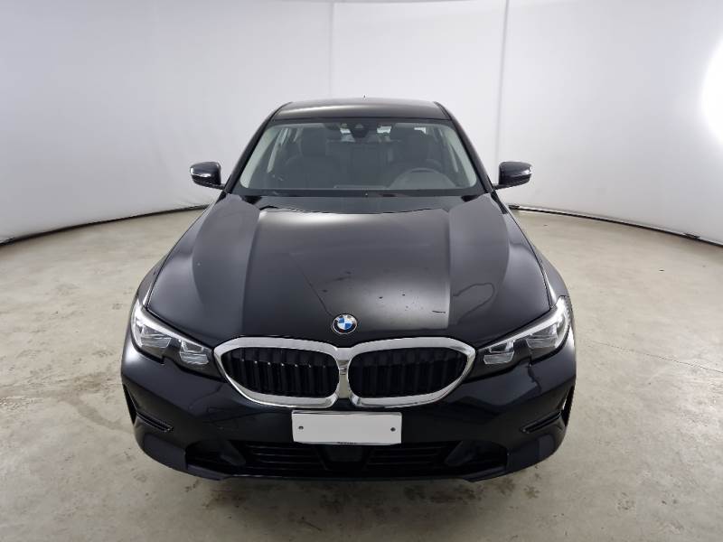 BMW 117 BMW SERIE 3 / 2018 / 4P / BERLINA 320D XDRIVE MH48V BUSINESS ADVANT. AUT. photo