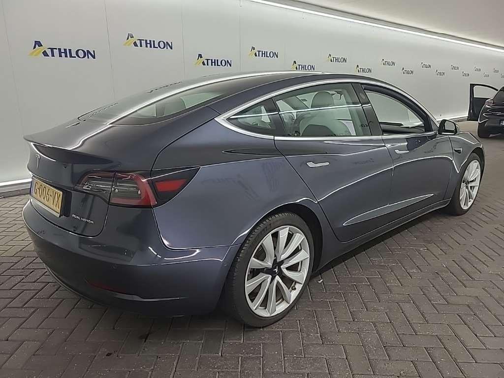 Tesla Model 3 Long Range Dual Motor AWD 4D 350kW photo