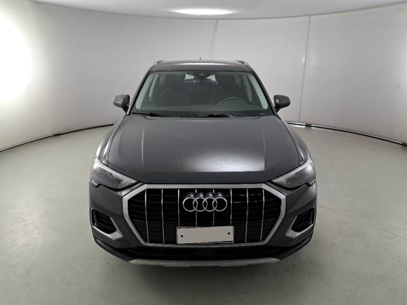 Audi 97 AUDI Q3 / 2018 / 5P / SUV 35 TDI S TRONIC BUSINESS ADVANCED photo