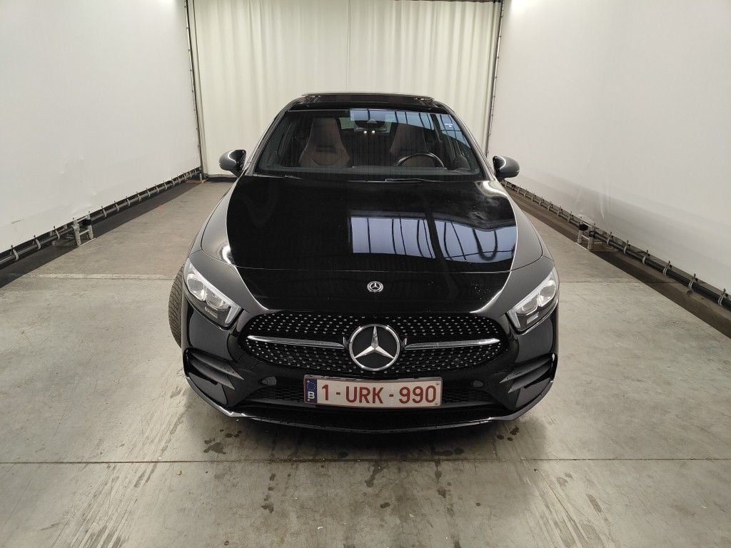 Mercedes-Benz A-Klasse A 180 d DCT 5d photo