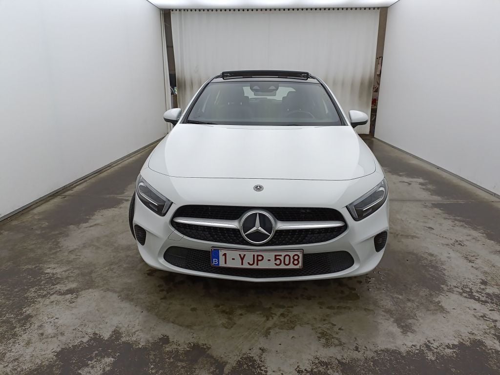 Mercedes-Benz A-Klasse A 250 e Business Solution 5d photo